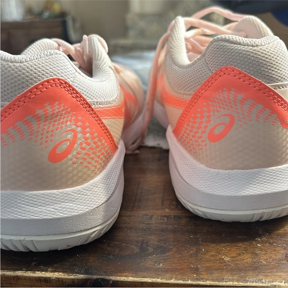 ASICS‎ Women's Low-Top Sneakers Sz 10